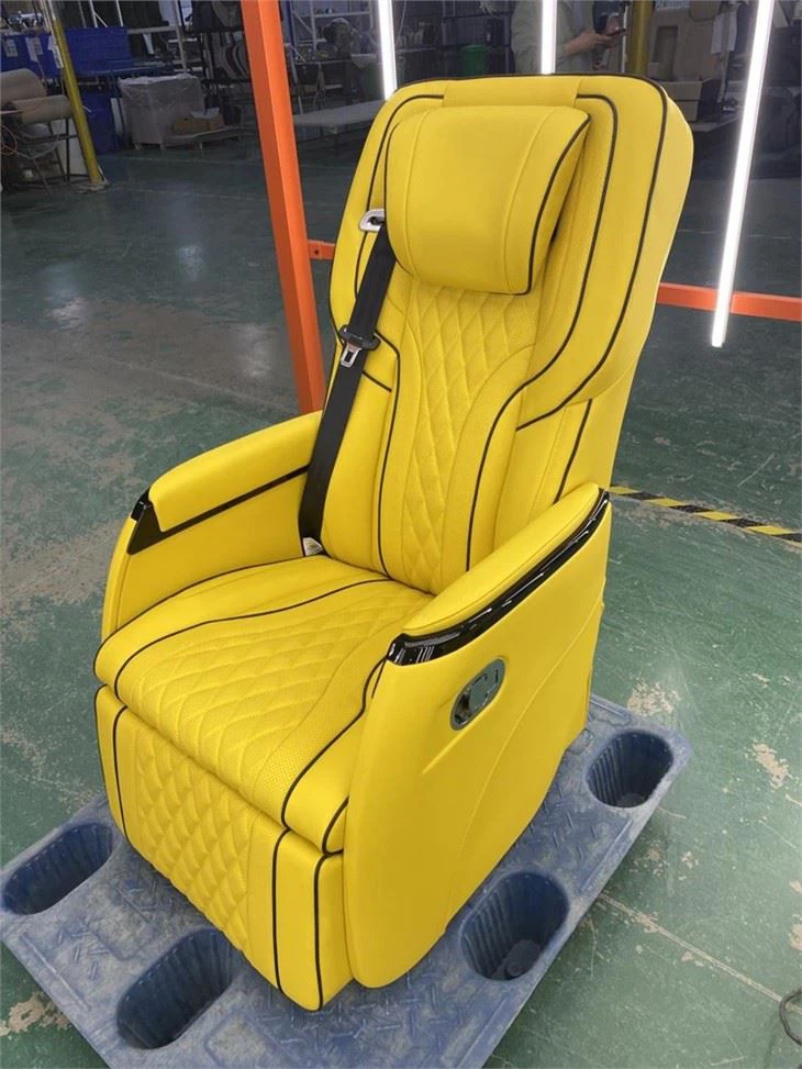 Sumptuous Leather Seat Car For Business