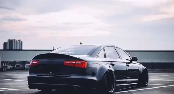 Má změna barvy náboje kola vliv na vozidlo?
