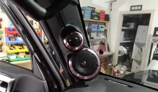 Výhody a nevýhody úpravy autoaudia