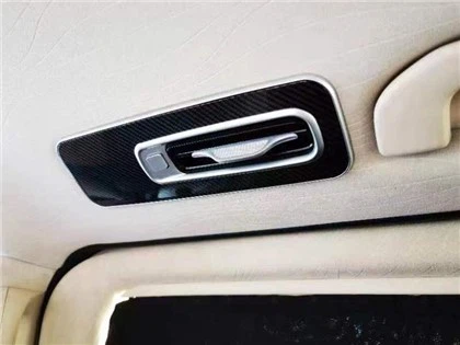 Nové obdélníkové větrací otvory pro Mercedes Vito a třídu V