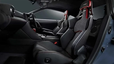 Nissan GT-R byl znovu přepracován. Jak dlouho lze R35 prodávat?