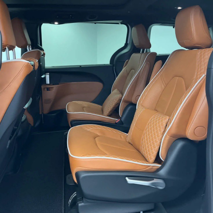 Chrysler Pacifica seat