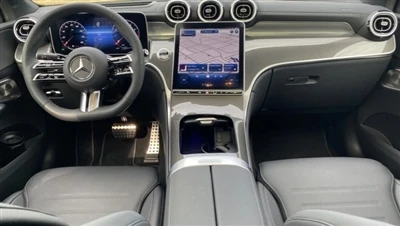 Skvělý interiér Mercedesu GLC 300 Coupe