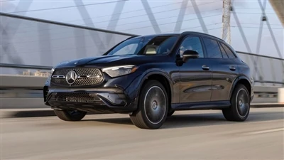Co konkuruje Mercedesu GLC300